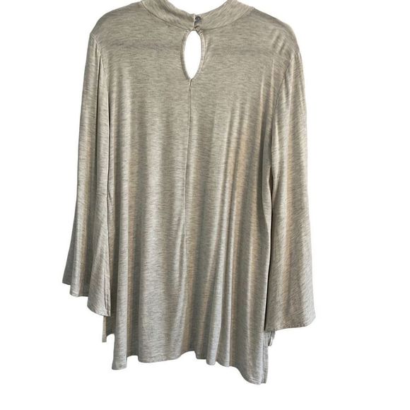 Ava James top with bell sleeves size X-Large - Picture 2 of 5